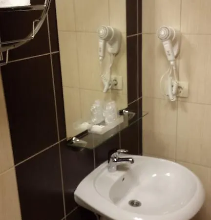 Nicola Hotel