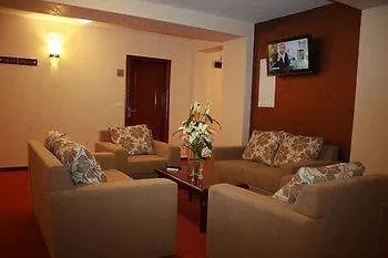 Nicola Hotel
